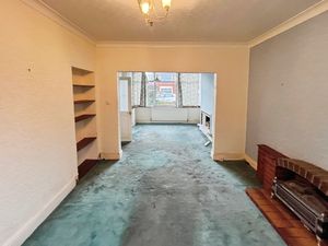 Open Plan Lounge Diner- click for photo gallery